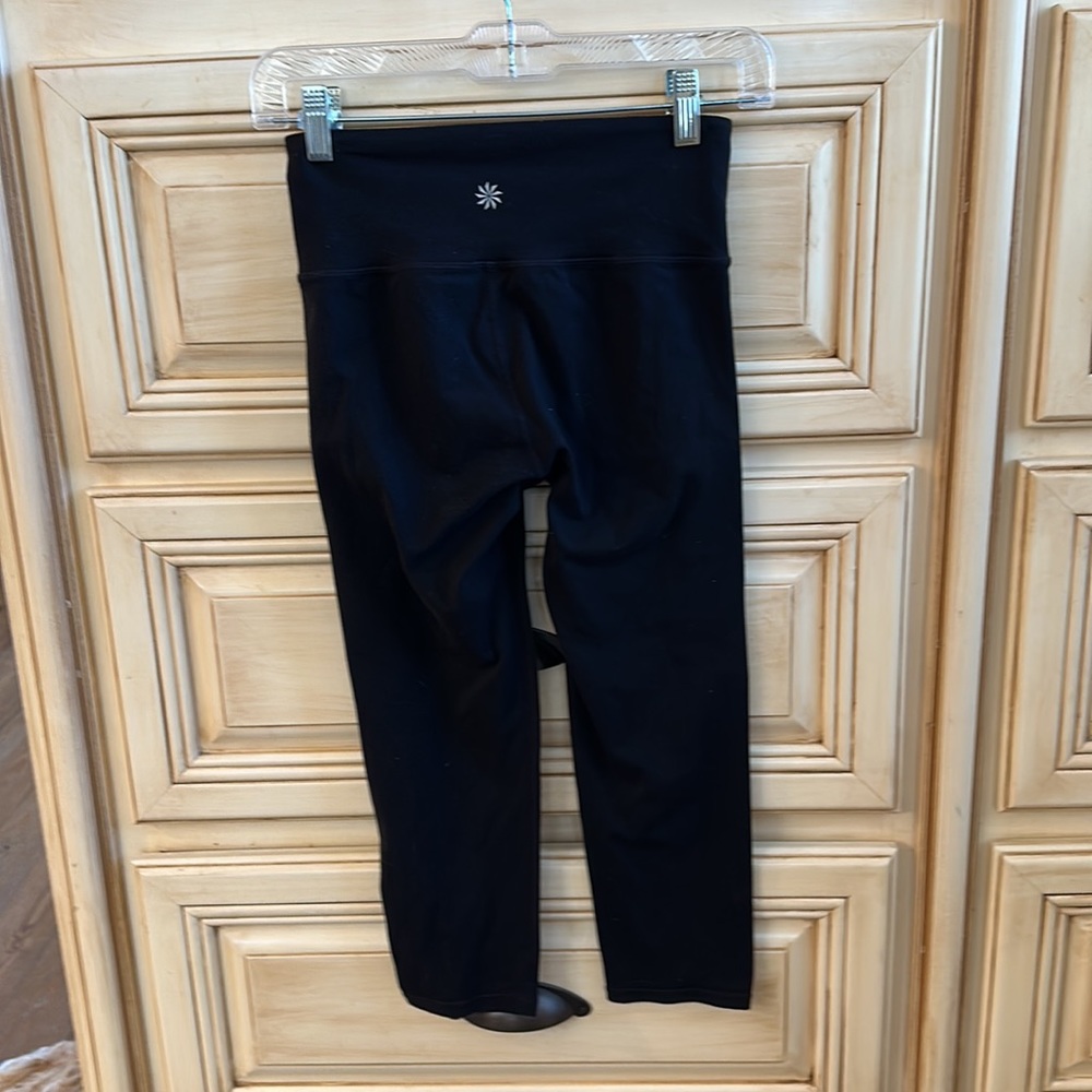 Athleta Black Capri Leggings